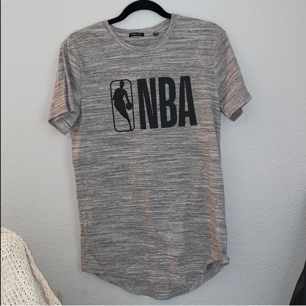 🦋NBA curved hem tee